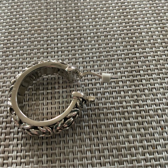 NWT. Sterling silver byzantine style decor earrings. They are signed 925 Italy. - Picture 4 of 6